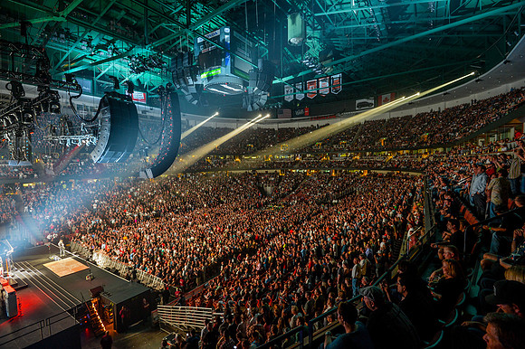 061212_HONDA_CENTER_0238