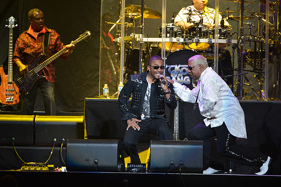 061212_HONDA_CENTER_0007