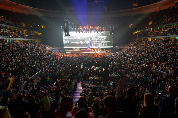 061212_HONDA_CENTER_0221