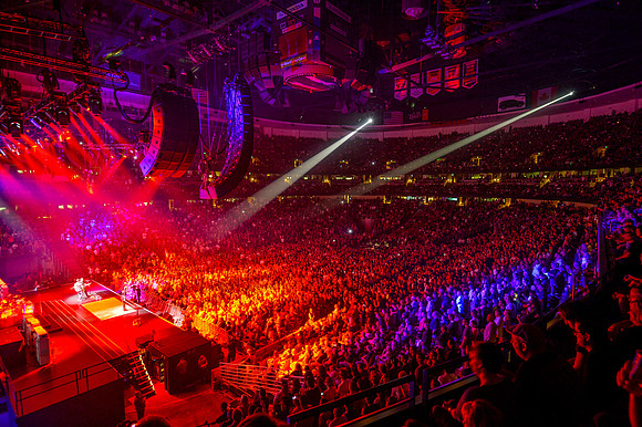 061212_HONDA_CENTER_0230