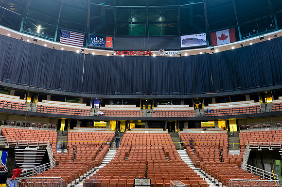 111412_HONDA_CENTER_9015