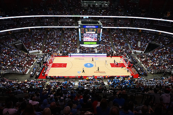 010512_HONDA_CENTER_0055