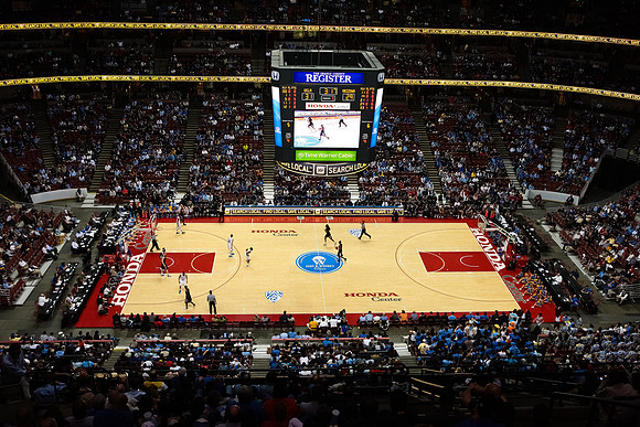 010512_HONDA_CENTER_0044