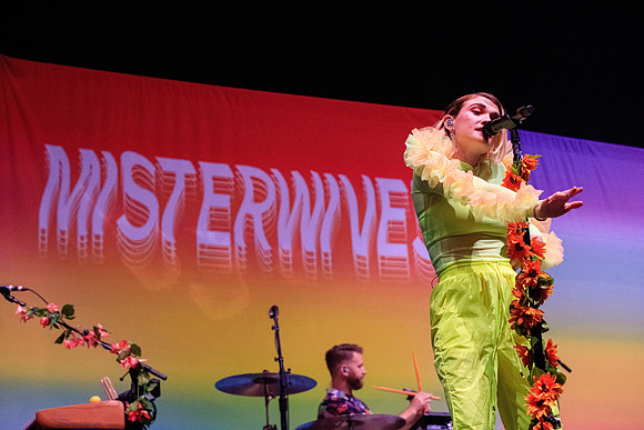 110219_HONDA_CENTER_0020
