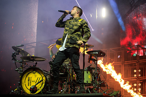 110219_HONDA_CENTER_0196