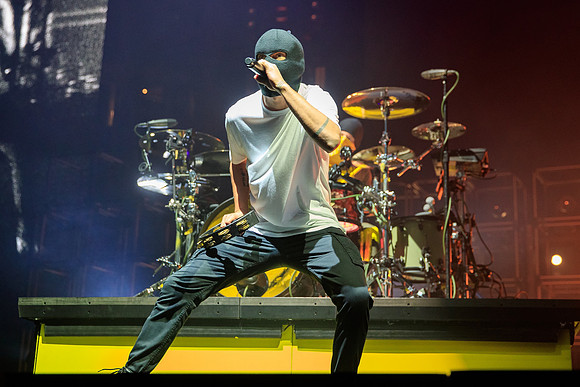 110219_HONDA_CENTER_0153