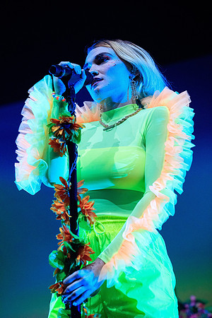 110219_HONDA_CENTER_0003