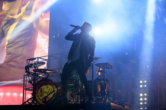 110219_HONDA_CENTER_0198