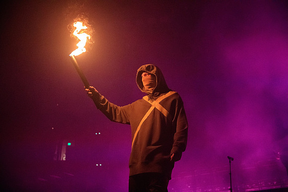 110219_HONDA_CENTER_0083