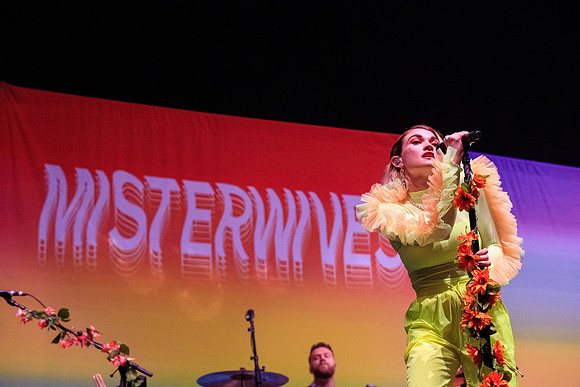 110219_HONDA_CENTER_0019