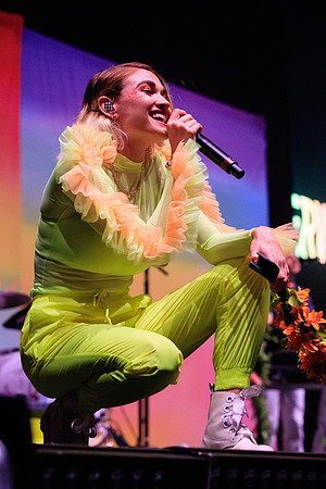 110219_HONDA_CENTER_0040