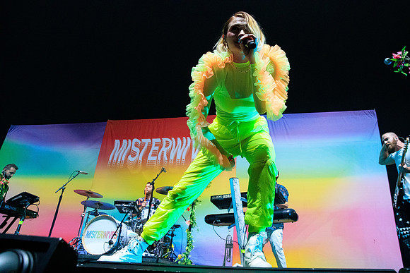110219_HONDA_CENTER_0056