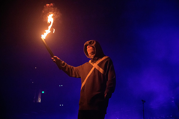 110219_HONDA_CENTER_0085