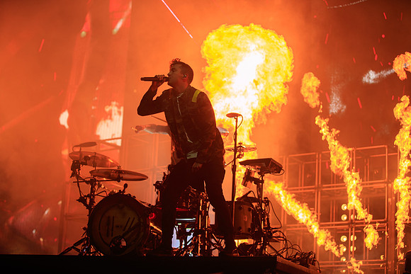 110219_HONDA_CENTER_0205