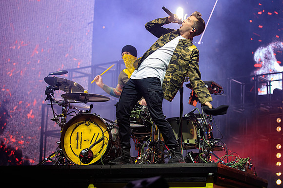 110219_HONDA_CENTER_0204