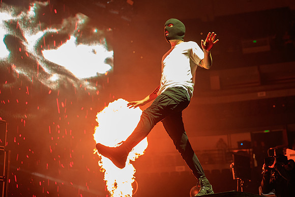 110219_HONDA_CENTER_0171