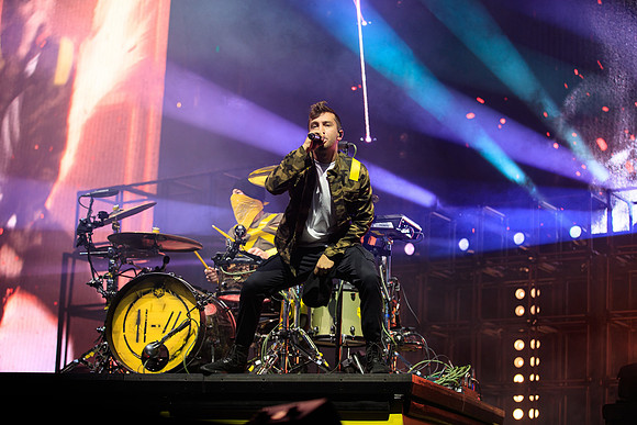 110219_HONDA_CENTER_0207