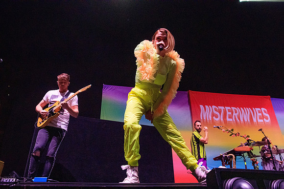 110219_HONDA_CENTER_0023