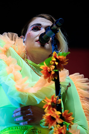 110219_HONDA_CENTER_0044