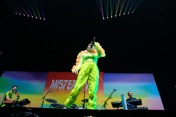 110219_HONDA_CENTER_0074