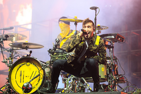 110219_HONDA_CENTER_0192