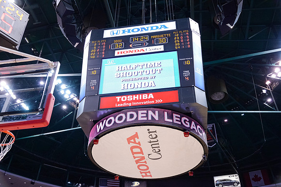 120113_HONDA_CENTER_0357