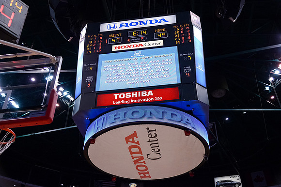 120113_HONDA_CENTER_0076