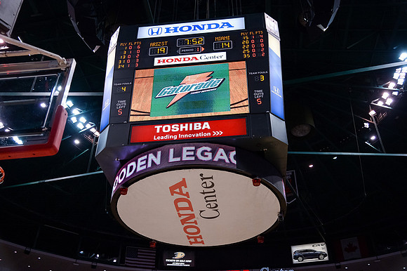 120113_HONDA_CENTER_0027