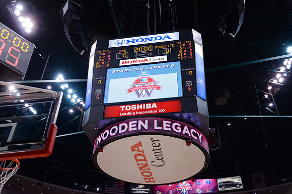 120113_HONDA_CENTER_0287
