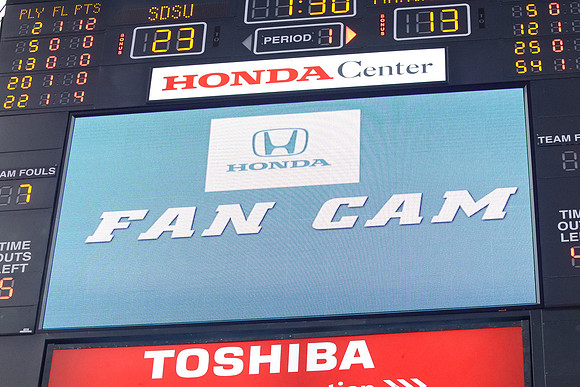 120113_HONDA_CENTER_0332