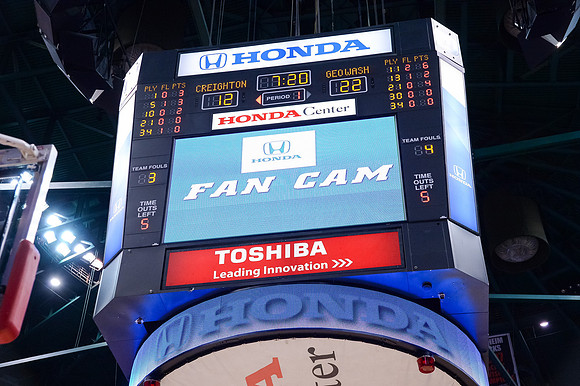 120113_HONDA_CENTER_0198
