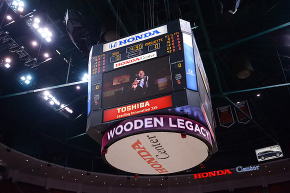 120113_HONDA_CENTER_0276