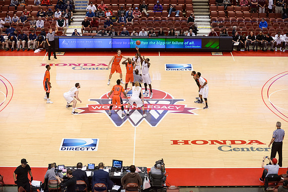120113_HONDA_CENTER_0104