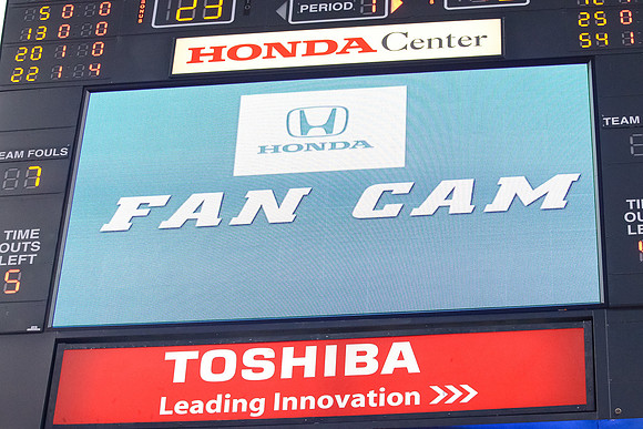 120113_HONDA_CENTER_0333