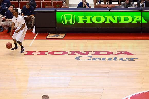 120113_HONDA_CENTER_0113
