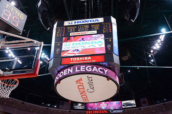 120113_HONDA_CENTER_0242