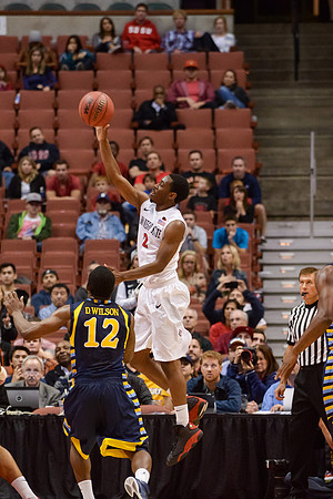 120113_HONDA_CENTER_0358