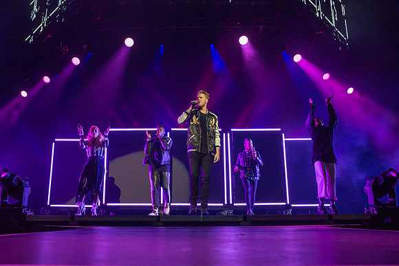 102116_HONDA_CENTER_0099
