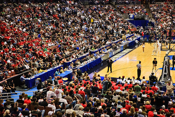 032611_Honda_Center_0158