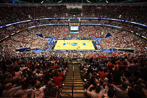 032611_Honda_Center_0128