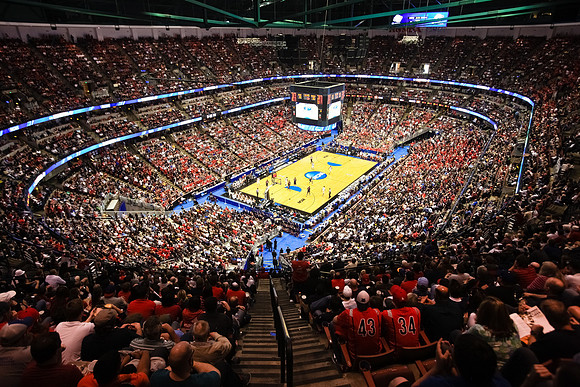 032611_Honda_Center_0145