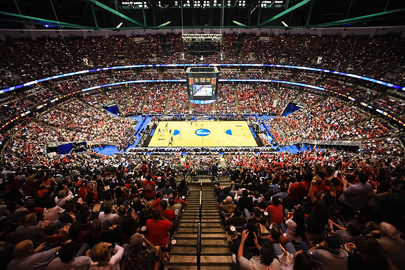 032611_Honda_Center_0125