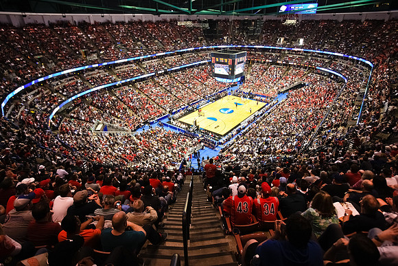 032611_Honda_Center_0149