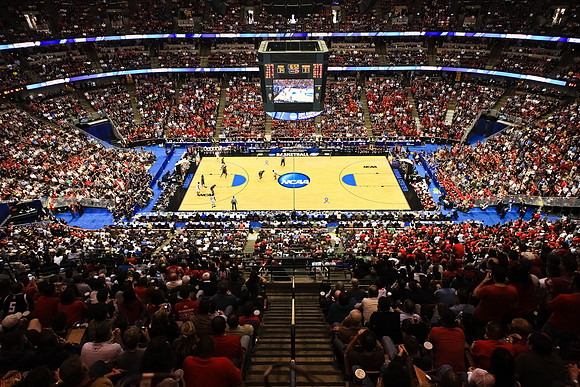 032611_Honda_Center_0122