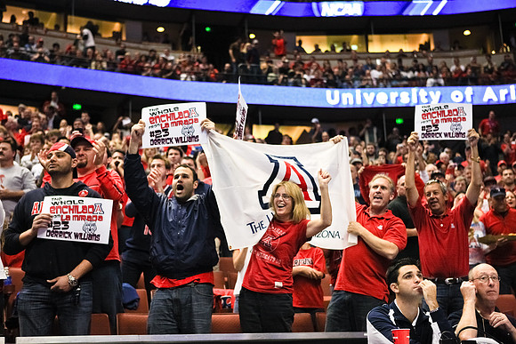 032611_Honda_Center_0020