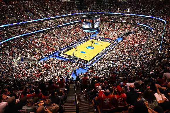 032611_Honda_Center_0139