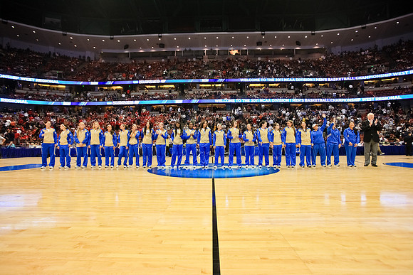 032611_Honda_Center_0102