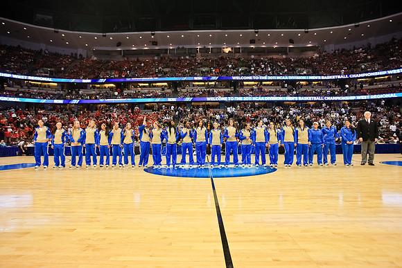 032611_Honda_Center_0101