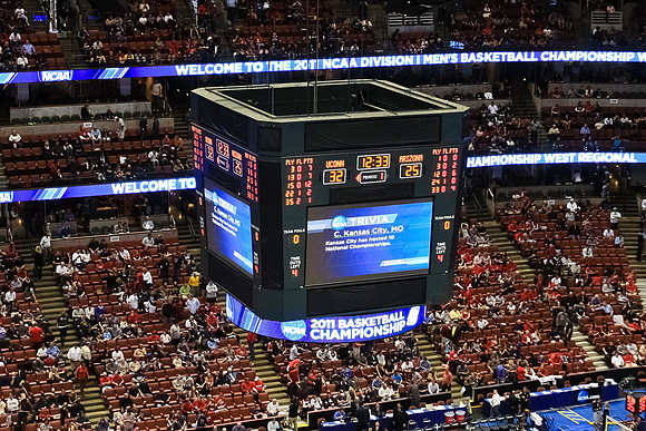 032611_Honda_Center_0107