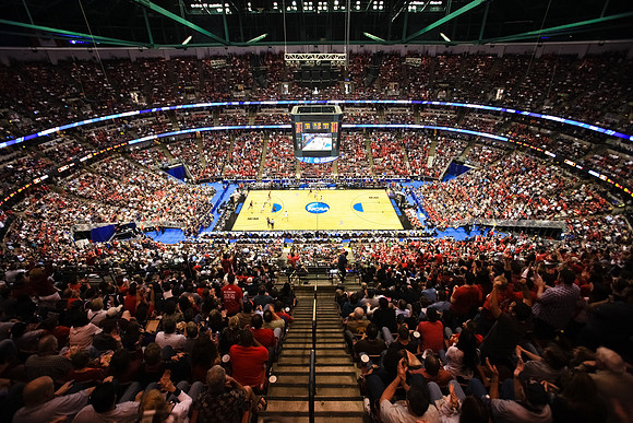 032611_Honda_Center_0126